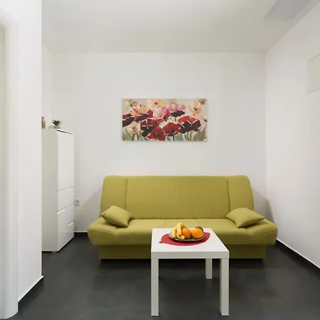 Petit Val * Опатія